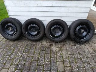 Fint sæt stålfælge 5x108 med tpms