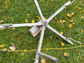 Hegnsopruller og poda hegnspæle