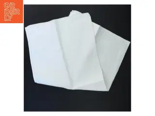 Hvid serviet (str. 57x56 cm)