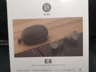 Bang & Olufsen BeoPlay E8