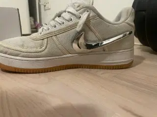 Travis Scott airforce