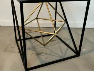 Jernbord med glasplade 