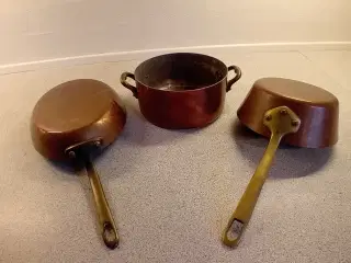 Kobberpande, gryde og kasserolle til vægpynt