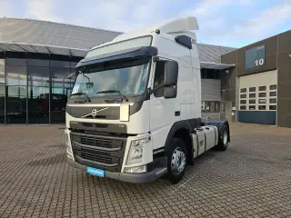 Volvo FM450, Trækker
