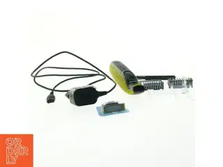 Elektrisk barbermaskine med tilbehør fra Philips (str. 17x3 cm)