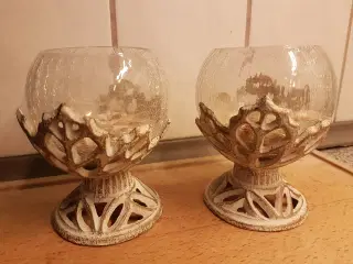 2 lysestager med "knust" glas effekt