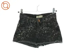 Shorts fra Zara (str. 128)