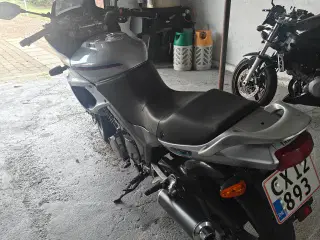 Yamaha tdm 850 twin 