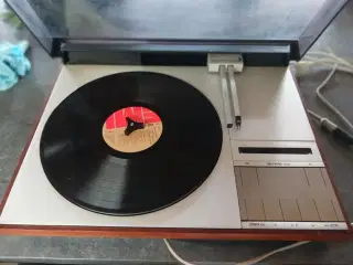 B&O Beogram 4002 Pladespiller