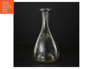 Glasflaske med dekorativt emblem (str. 23 cm)