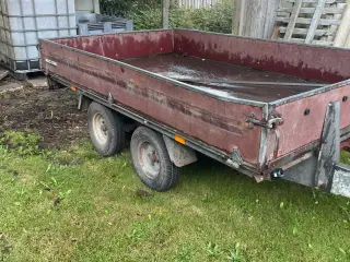 Jeg søger en boogie trailer to‑akslet 750 kg