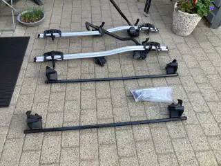 Thule cykelholder med laststænger.