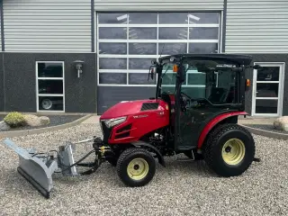 Yanmar YT 235H 4WD Snow Edition med sneplov og spreder