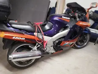 Kawasaki zzr 1100 Købes Bytte med Renault  Cap 1,9