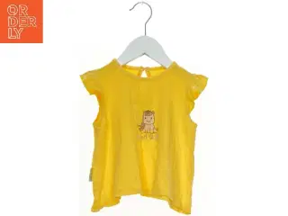 Gul bluse med print fra Piteku (str. 98)