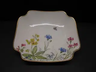Danmarks Flora Kagefad Kantet  23 x 21 cm