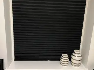 Plissegardiner sort mørklægning 