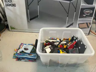 Blandet Lego kasse 