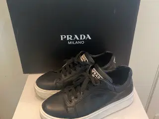 Prada læder sneakers 