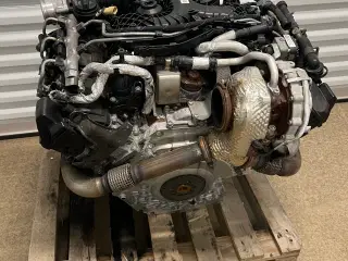 Audi Q7 motor - defekt 