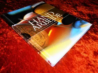 Politikens store bog om håndarbejde, Marianne Hald