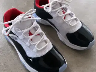 Nike Air Jordan 11 CMFT low