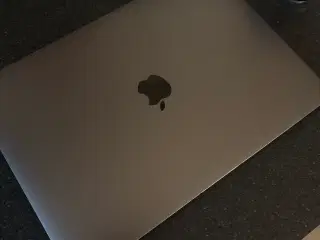 Macbook 2019 13 inch touch 