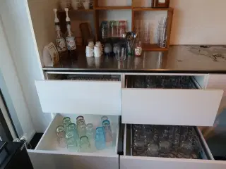 Div. glas, opvaskebakker m.m.