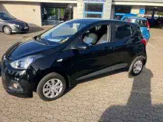 Hyundai i10 1,0 Black Line