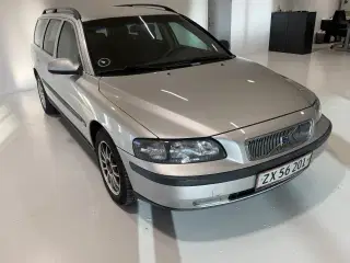 Volvo V70 2,4 140