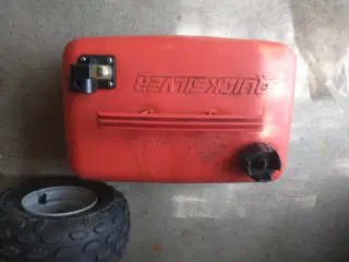 Quicksilver benzintank 