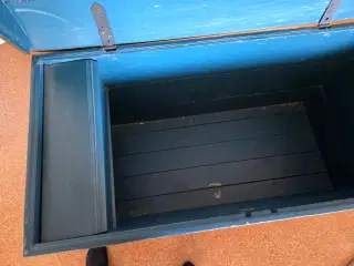 trækiste, gammel grøn