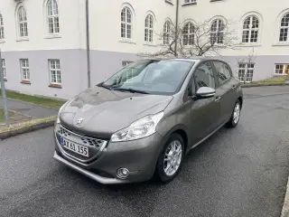 Peugeot 208 1,4 E-HDI Automatgear