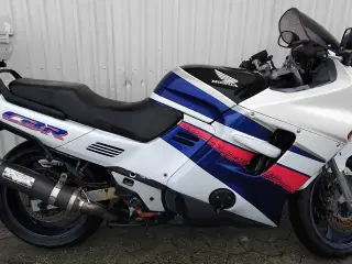 Honda CBR 1000 F Dcbs årg.94