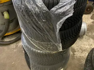 Helt nye Hankook vinterdæk 255/35/18