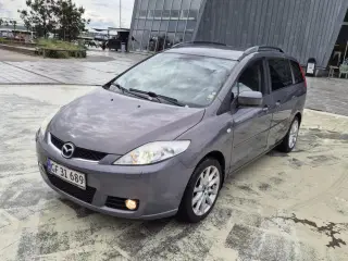 Mazda 5 lækker familie vogn pæn velholdt kør godt.