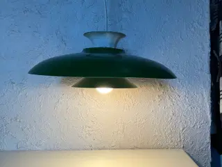 Retro metal pendel