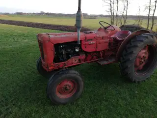 Volvo 400