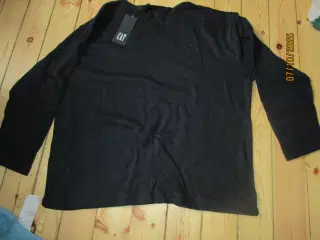 6 Helt nye langærmede T-shirts, pullover mv.