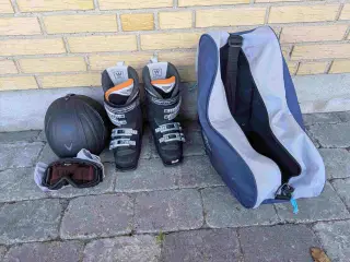 Ski støvle og Ski hjælm