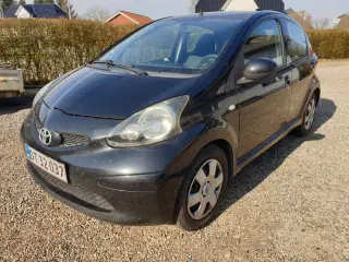 Toyota aygo nysynet med plader 