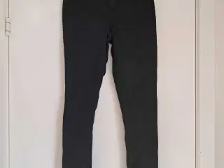 Sorte skinny jeans