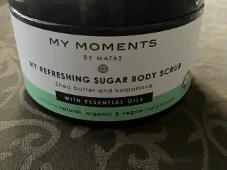 My moments body scrub