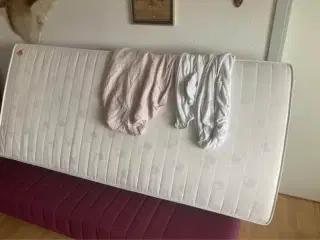 Springmadres incl. 2x lagen.