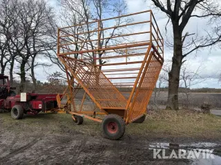 Ballepresser og ballevogn Ih International 440 T 1 ejer