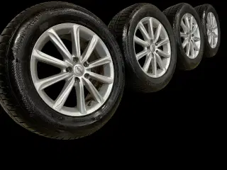 17 Volvo XC40 235/60r17 Ref.126 vinter