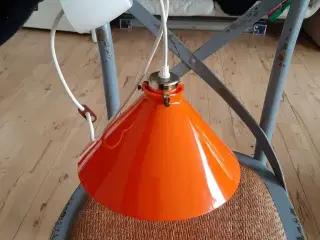 Loft lampe i akryl