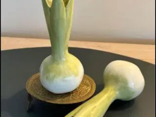 Dekorative genstande af keramik. Læs det hele. 