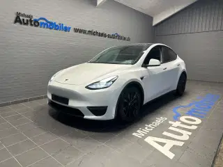 Tesla Model Y  Long Range AWD