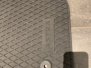 Gummimåtter til Opel Astra